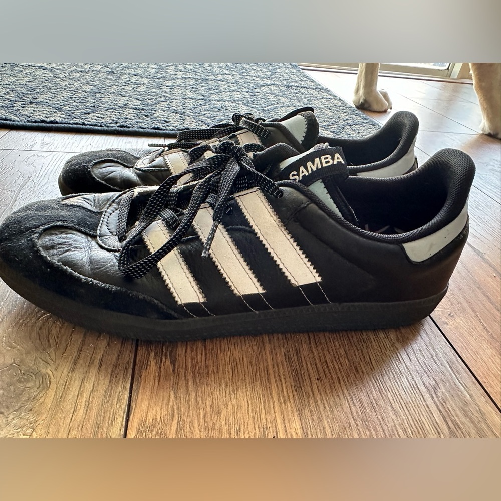 Adidas sambas size men’s 9